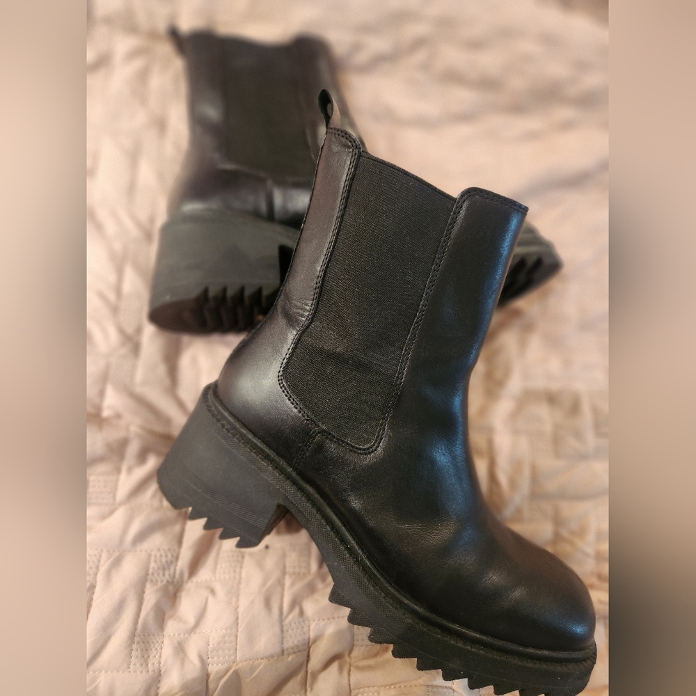 Vince Camuto Moto Boots size 9.5